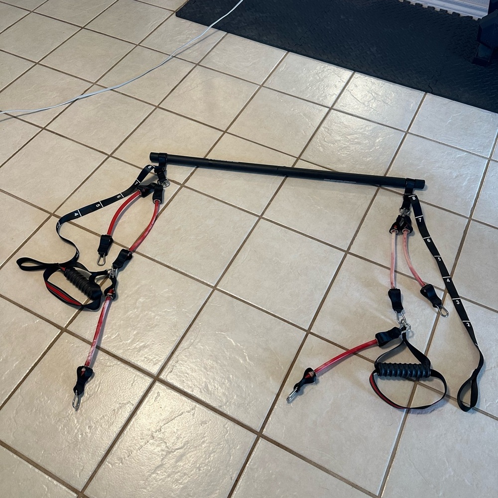 Redge Fit Portable Home Gym - Picture 4 of 4